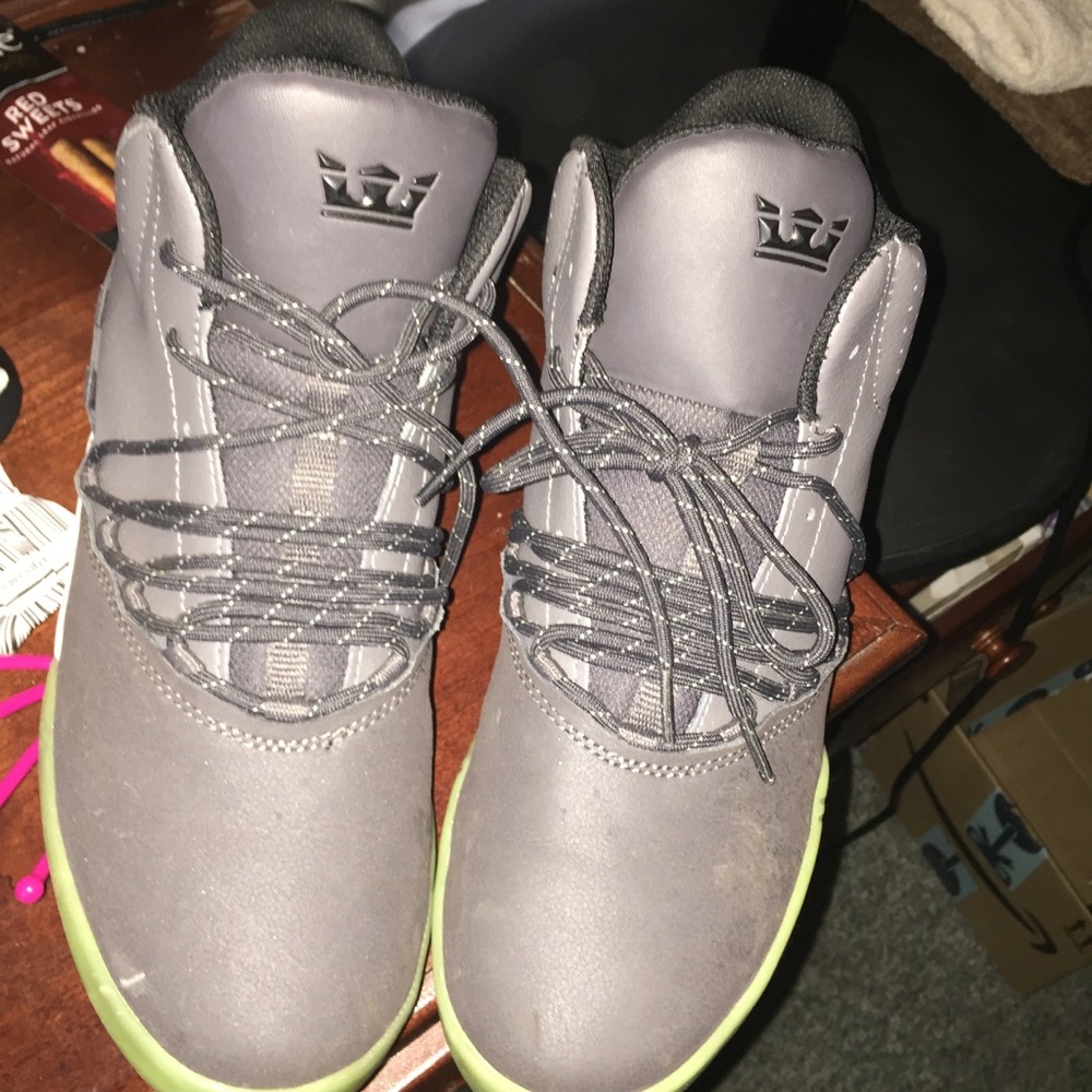 Supra - Picture 2 of 2
